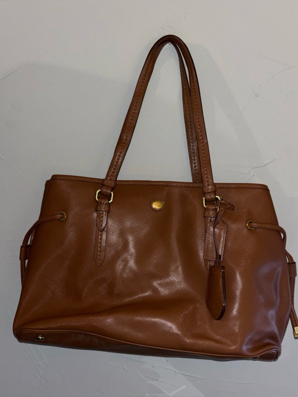 Classic Women's Leather Tote Bag in Brown